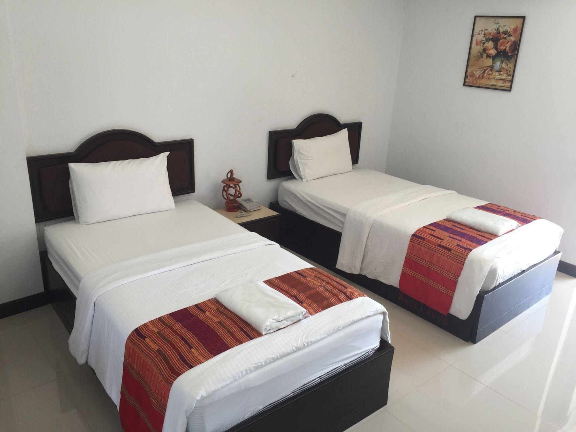 Hotel The Family Grand Udon Thani Exterior foto